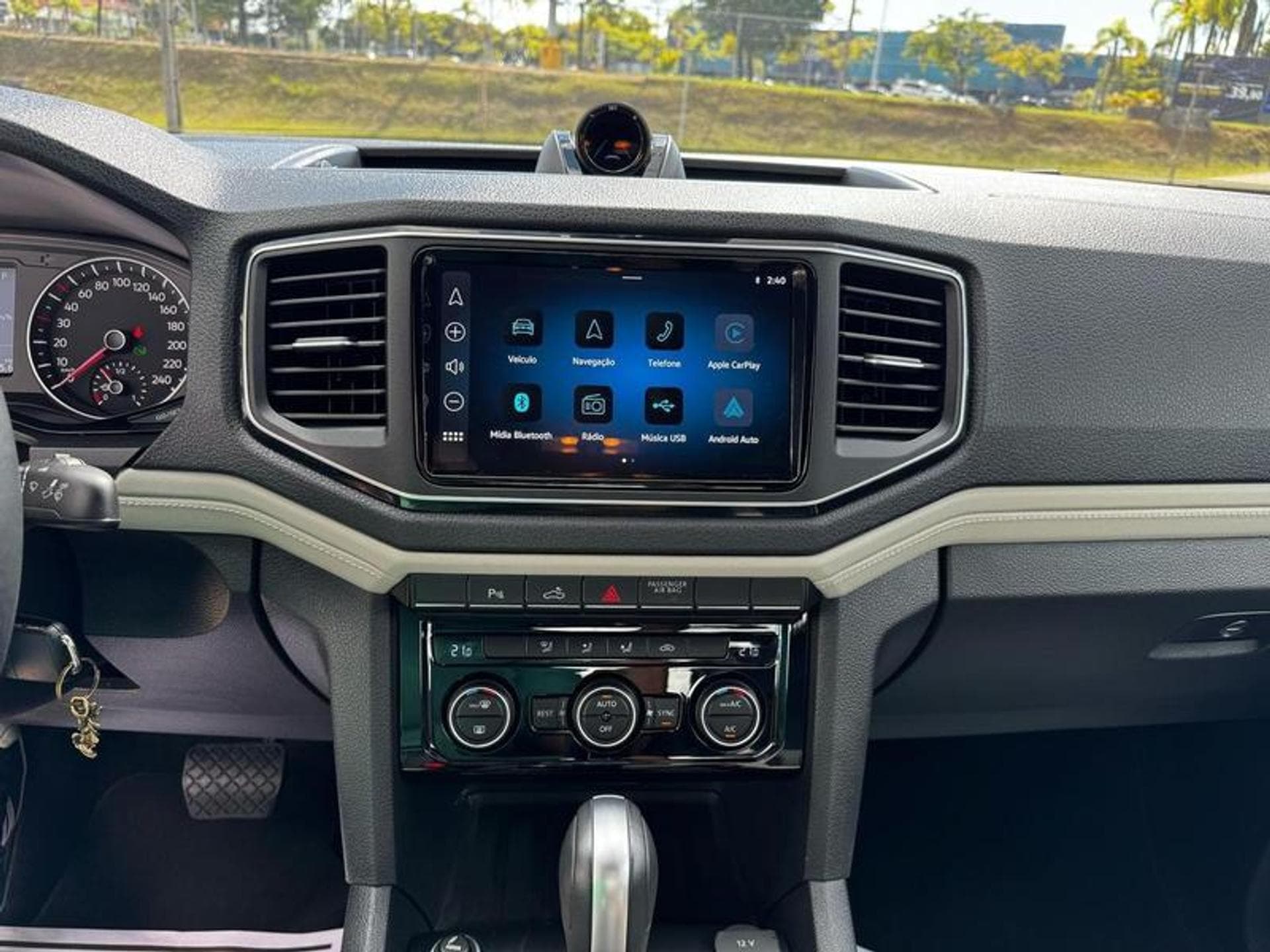 Car view 4